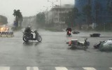 [ẢNH] Những kỹ năng lái xe an toàn khi trời mưa, ngập úng